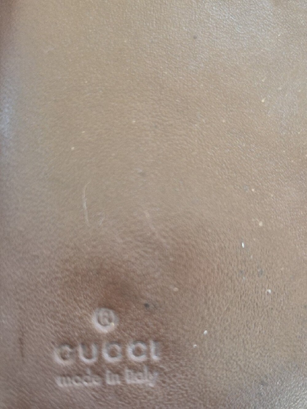 Bundle Gucci Wallet And Make Up Bag For Only $95 - Picture 4 of 16